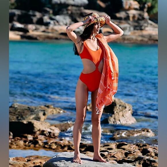 FREE PEOPLE X AGUA BENDITA KASIE ONE PIECE - Picture 1 of 4
